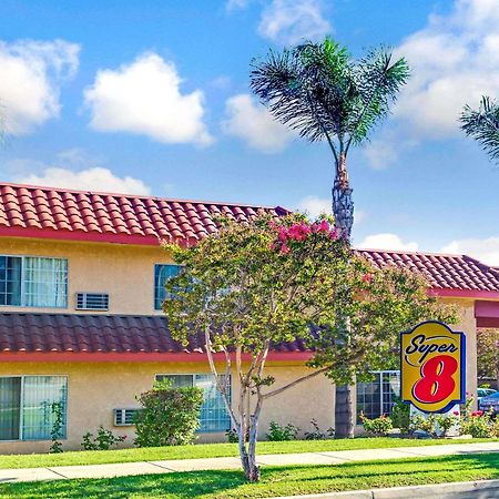 Super 8 By Wyndham Upland Ontario Ca Hotel Ngoại thất bức ảnh