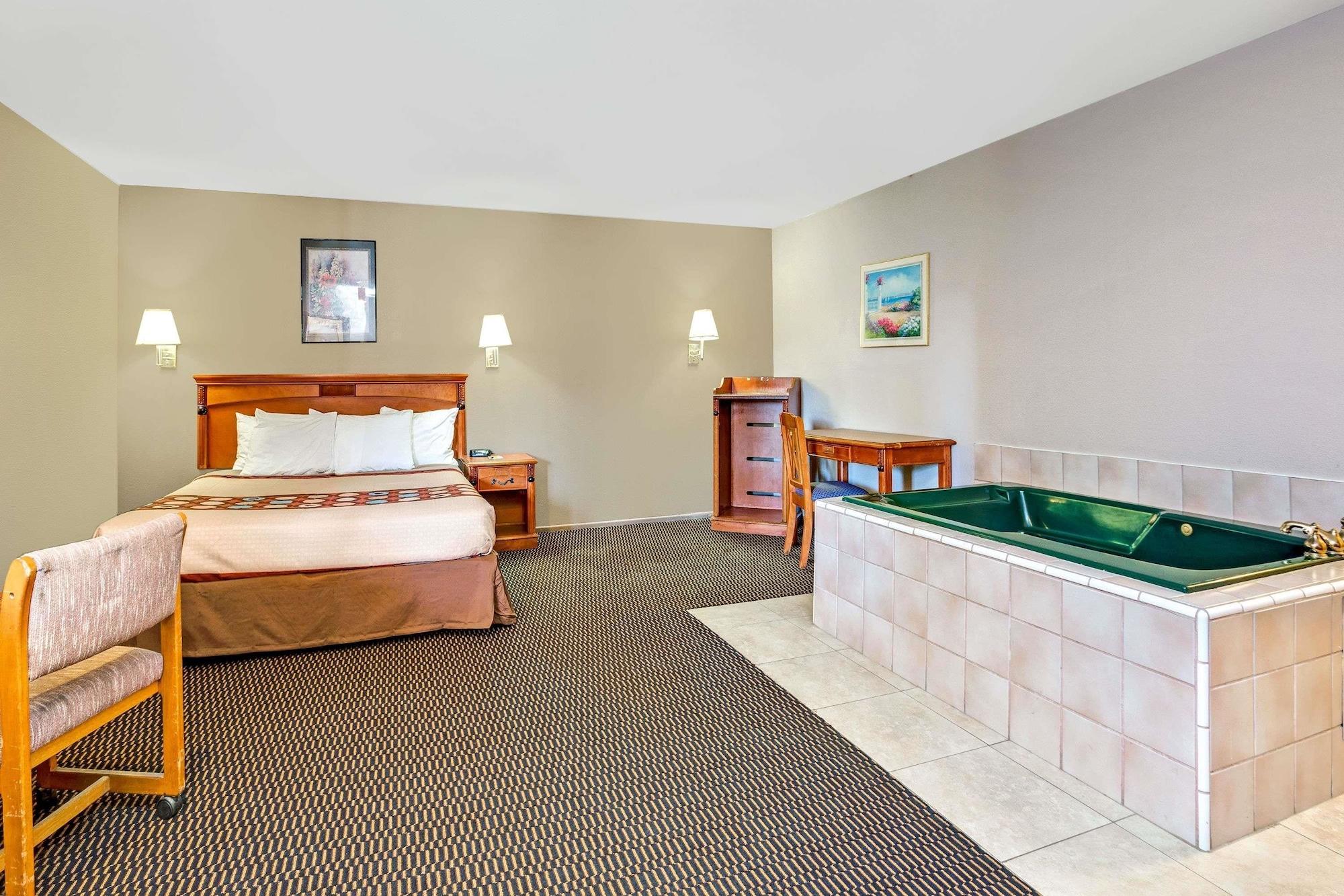 Super 8 By Wyndham Upland Ontario Ca Hotel Ngoại thất bức ảnh