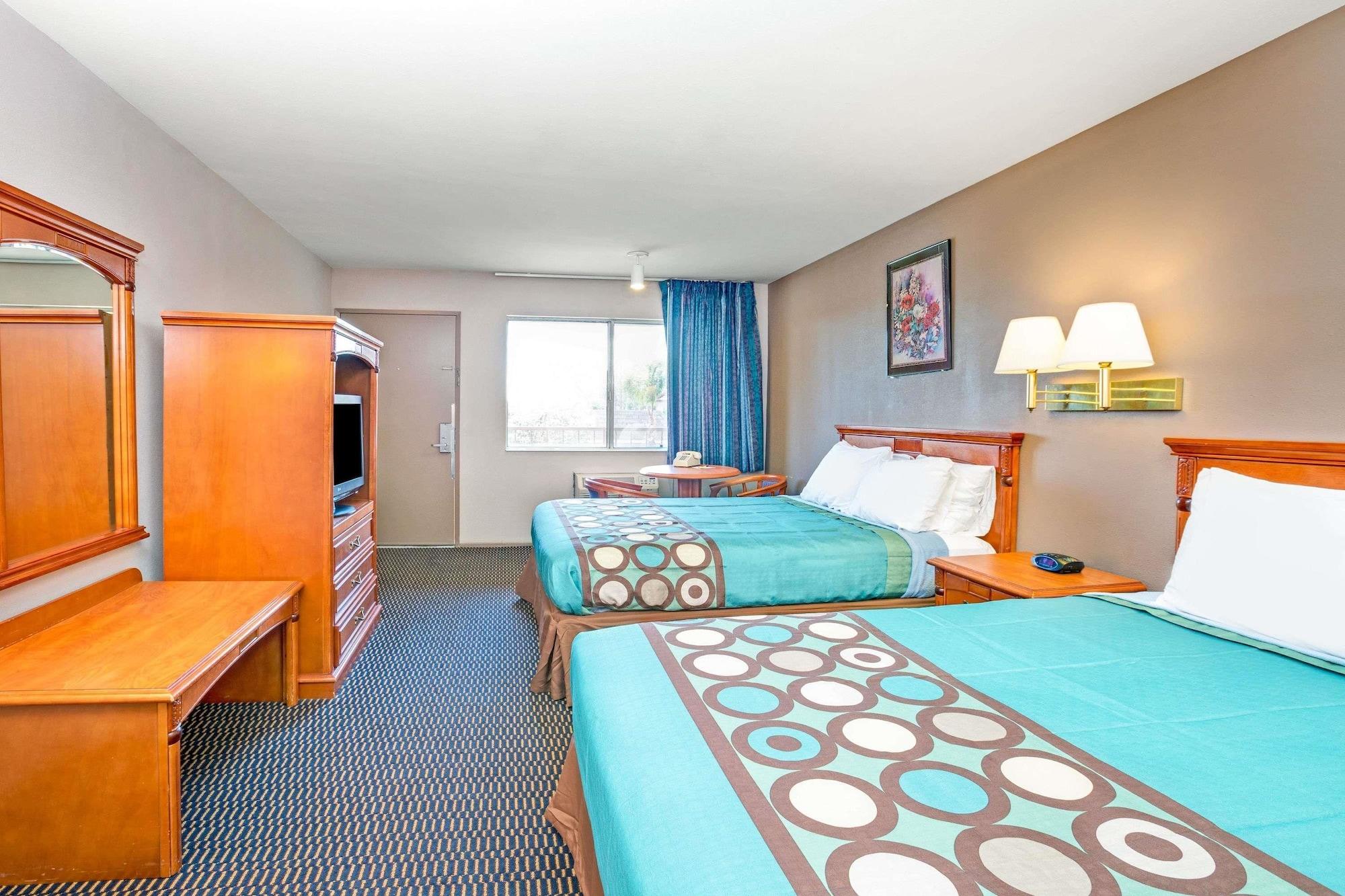 Super 8 By Wyndham Upland Ontario Ca Hotel Ngoại thất bức ảnh